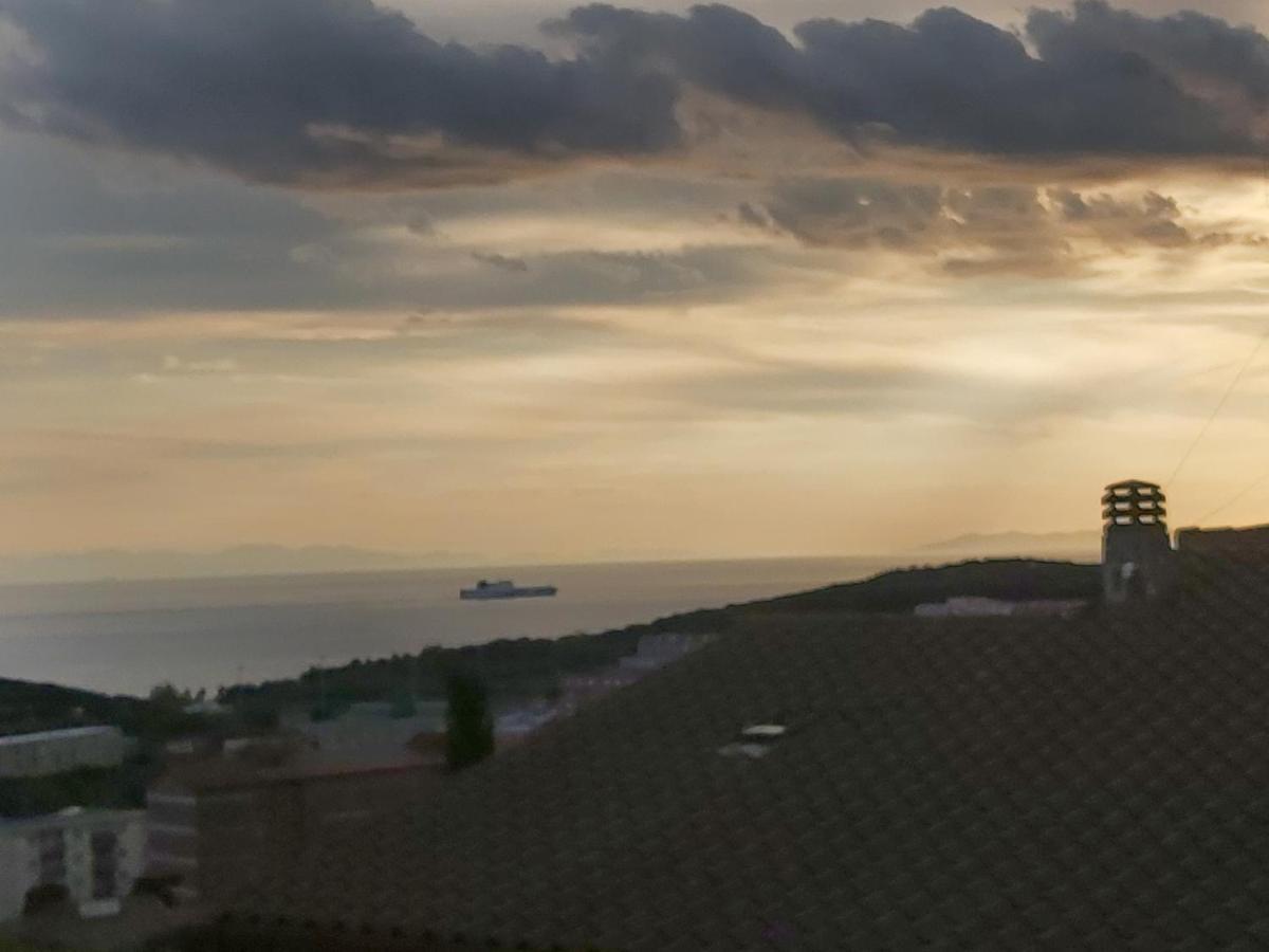 Beach House Piombino Exterior photo